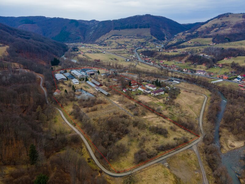 Negreni hala industriala - fosta fabrica de scaune din lemn vanzare rapida