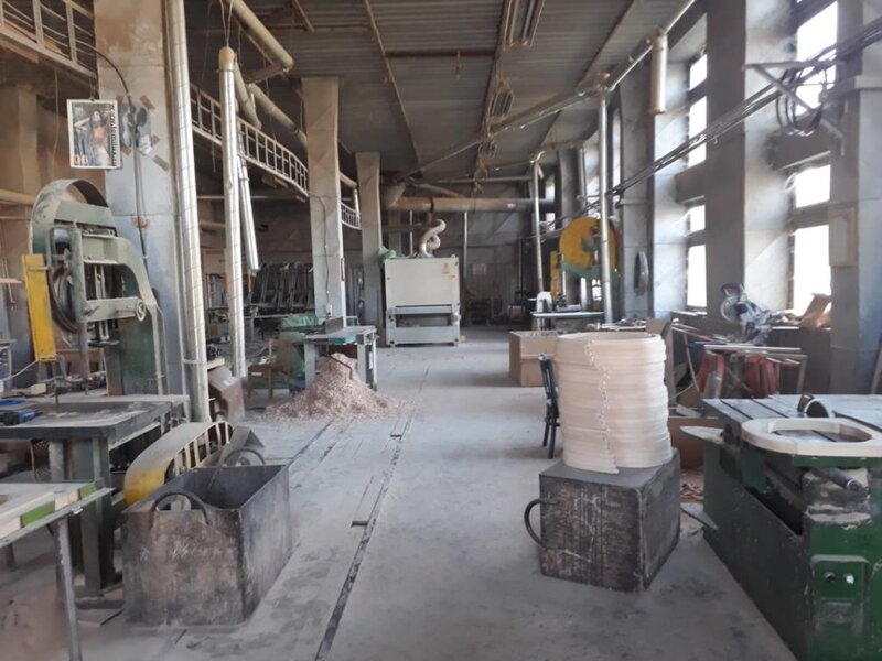 Negreni hala industriala - fosta fabrica de scaune din lemn vanzare rapida
